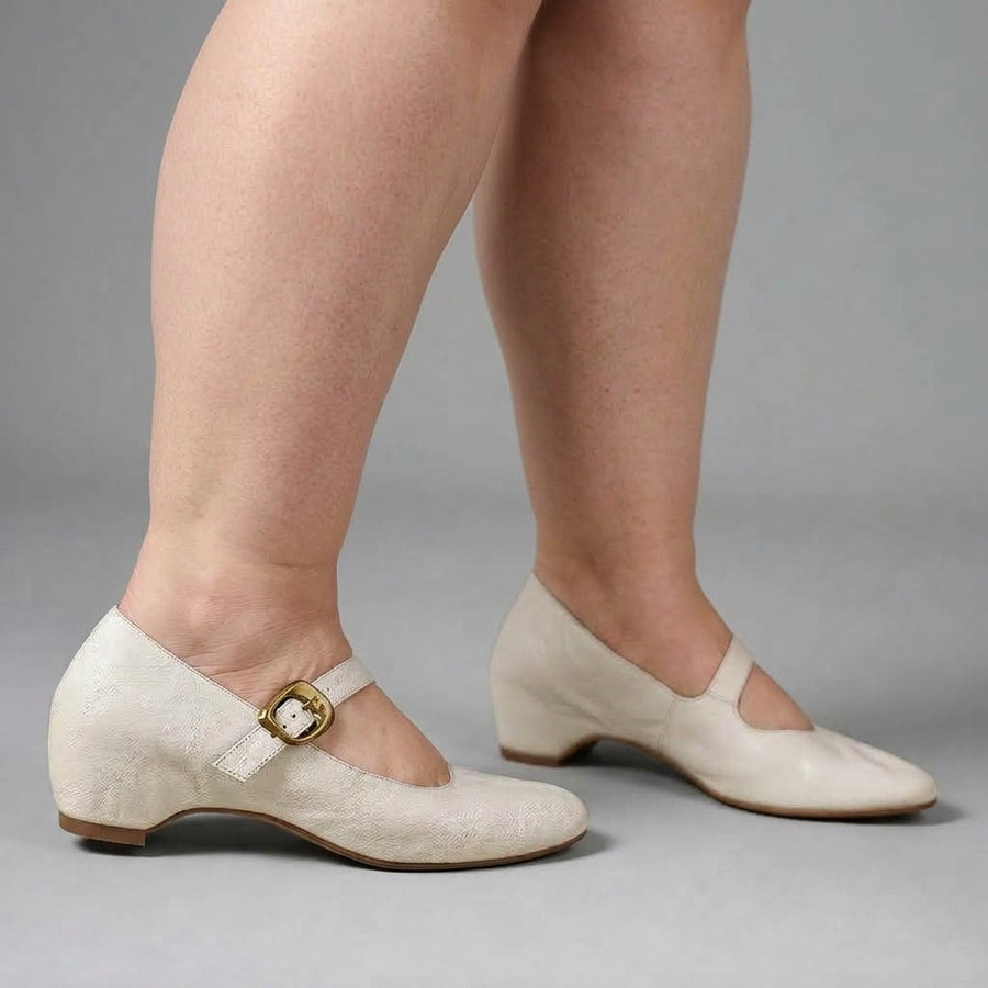 Quira | Round Toe Mary Jane Flats